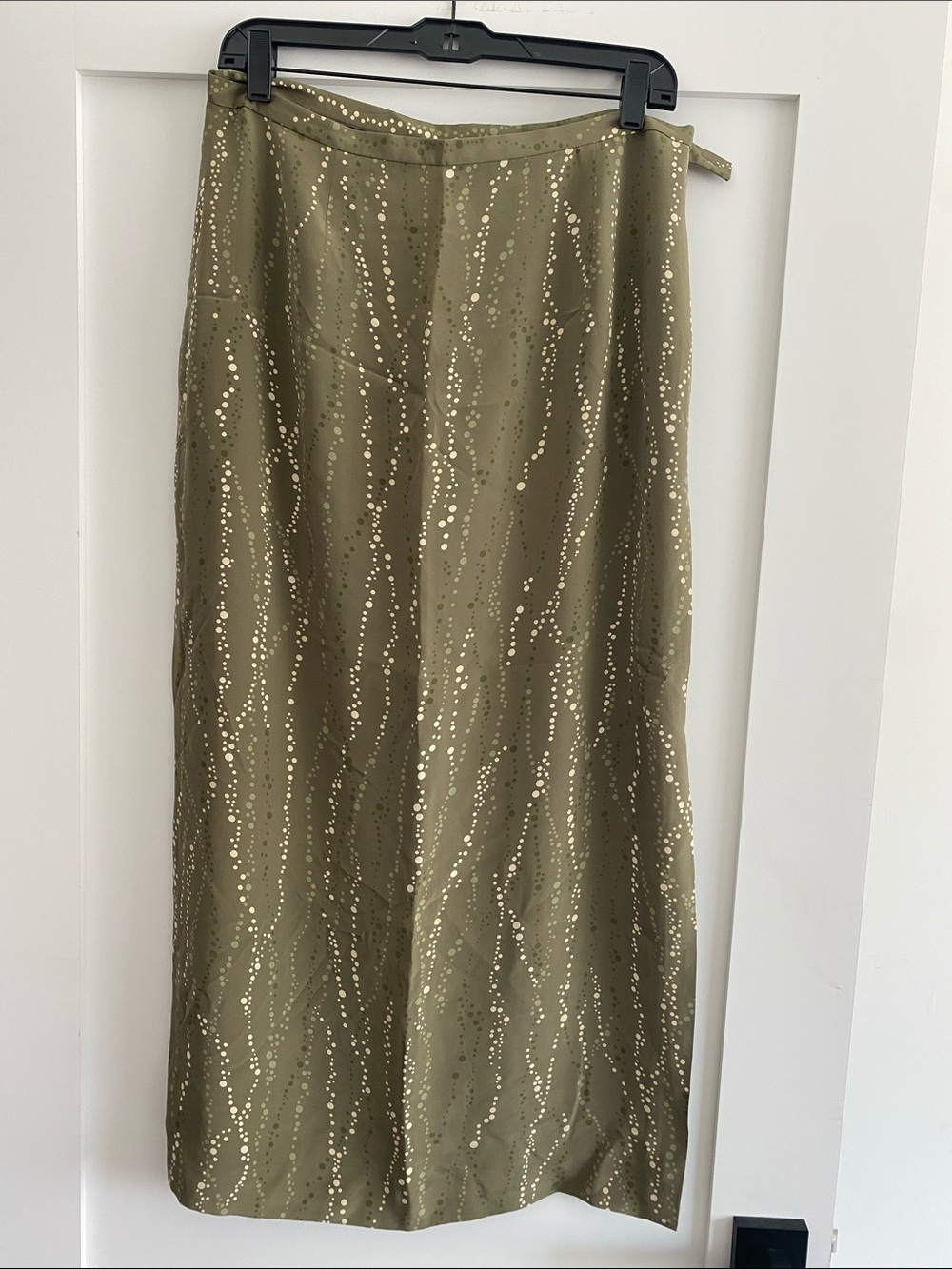 Josephine Chaus Olive Green Maxi Skirt with Metallic Dot Detail. 100% Silk.